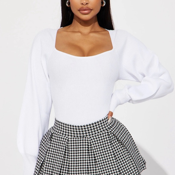 FASHION NOVA RED SWEATER SIZE SMALL! NWT!! # 172 - Picture 3 of 7